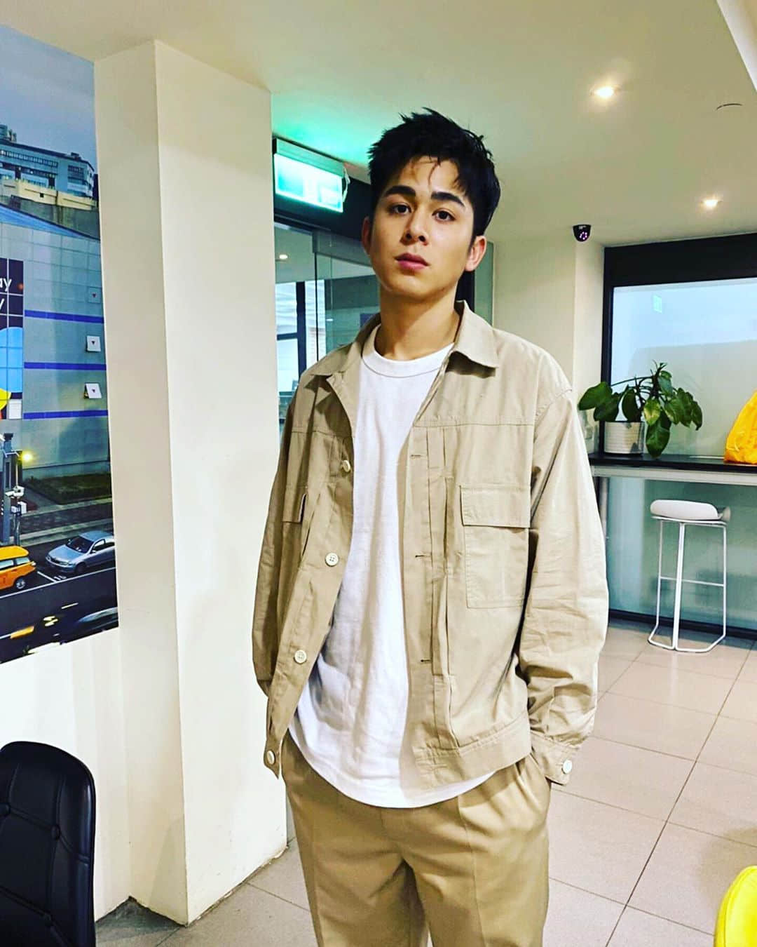 17岁混血鲜肉183公分自带呆萌脸!《2020因为爱你》苏韦华让人好想照顾他!-NICEOLO
