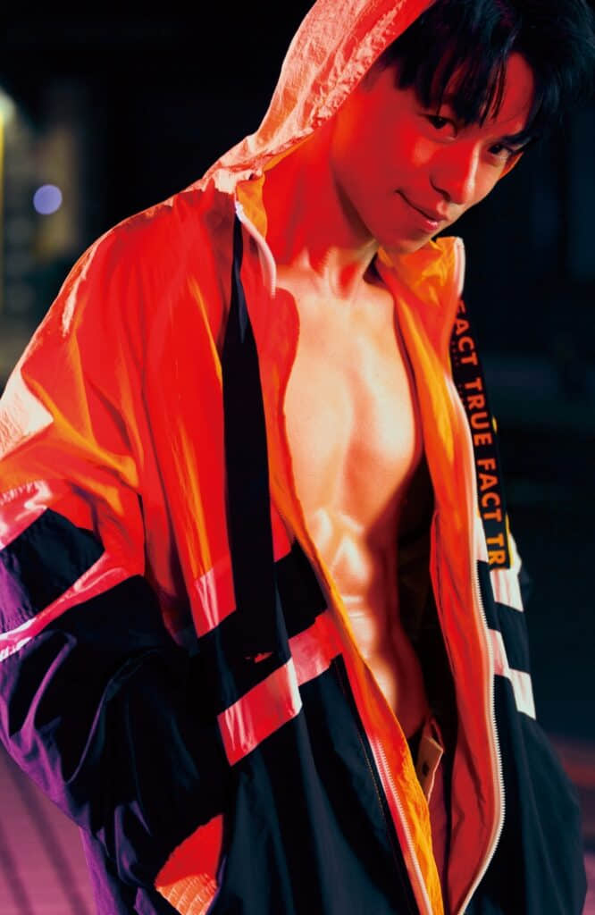 男体摄影师晏人物谈拍摄：在男孩身上找到慾望触发点，将它封存在画面-NICEOLO