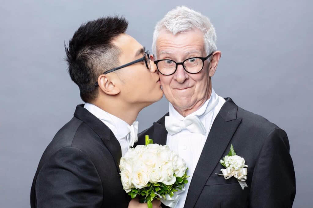24岁男同志苗栗学子将与75岁英国绅士于苗栗结婚！「我怕我找不到这么好的人了！」-NICEOLO
