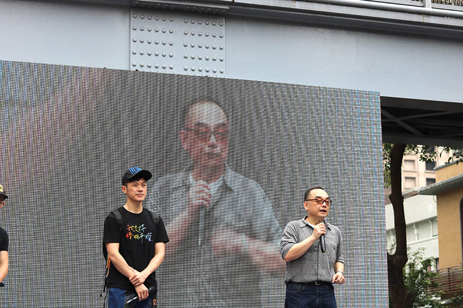 同婚法案协商毫无共识、逐条保留，导演易智言：希望《蓝色大门》中的挣扎可以走入历史-NICEOLO