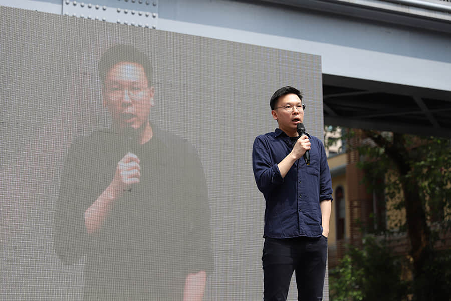 同婚法案协商毫无共识、逐条保留，导演易智言：希望《蓝色大门》中的挣扎可以走入历史-NICEOLO