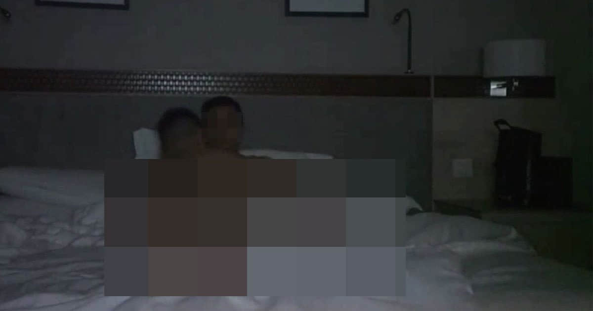 大马男同志性爱影片疑云 马国经济部长被爆与年轻鲜肉床上缠绵-NICEOLO
