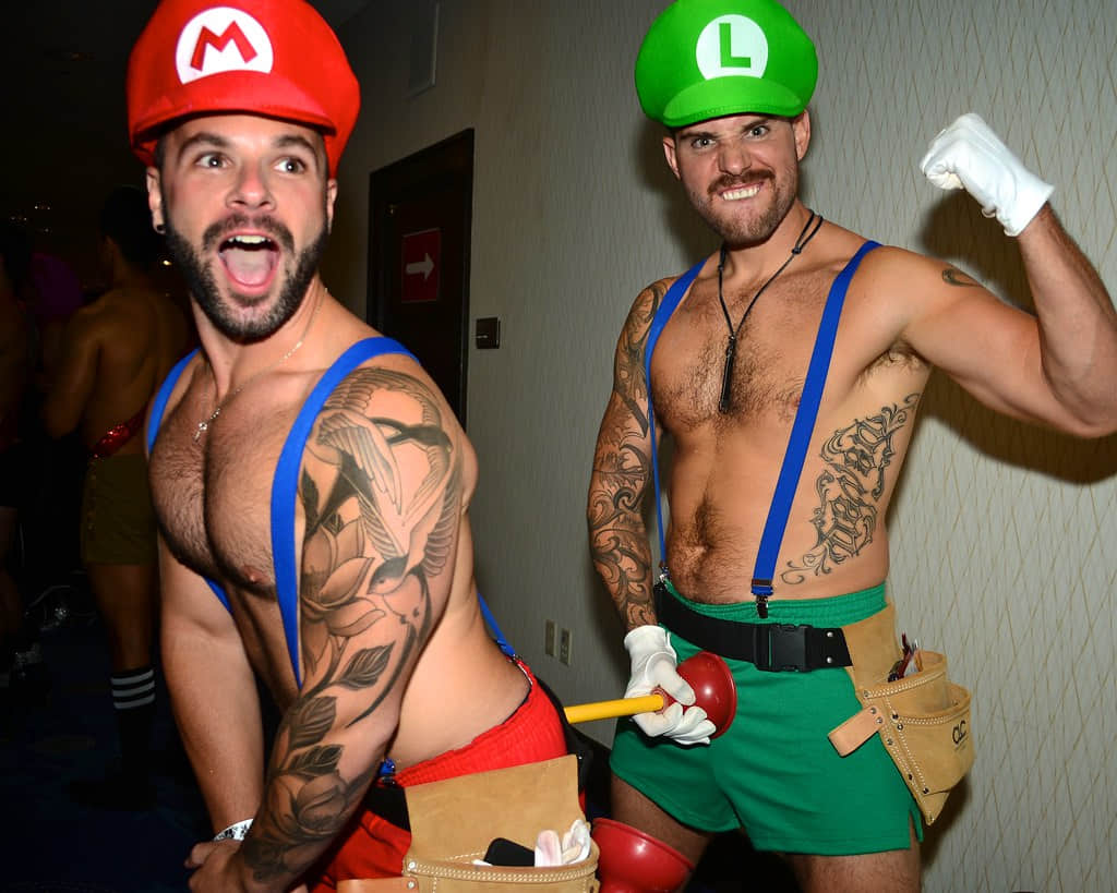 10个在万圣节让路人行注目礼的超抢眼造型 让你跳脱无聊打扮!-NICEOLO