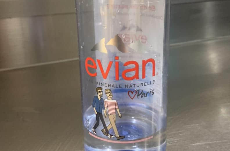 法国矿泉水Evian男同志包装遭反同抱怨 官方超酸回应获24万个赞!-NICEOLO