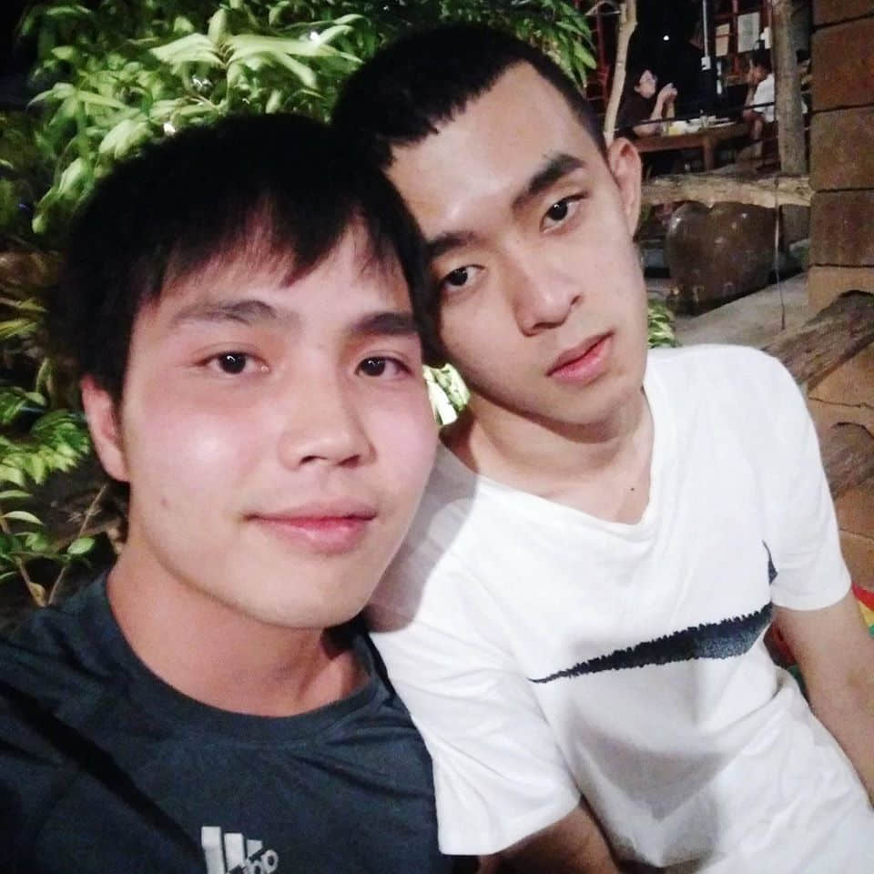 泰国男同志伴侣为婚姻平权抗议 在议会当众接吻:「这是身而为人的普世权利」-NICEOLO