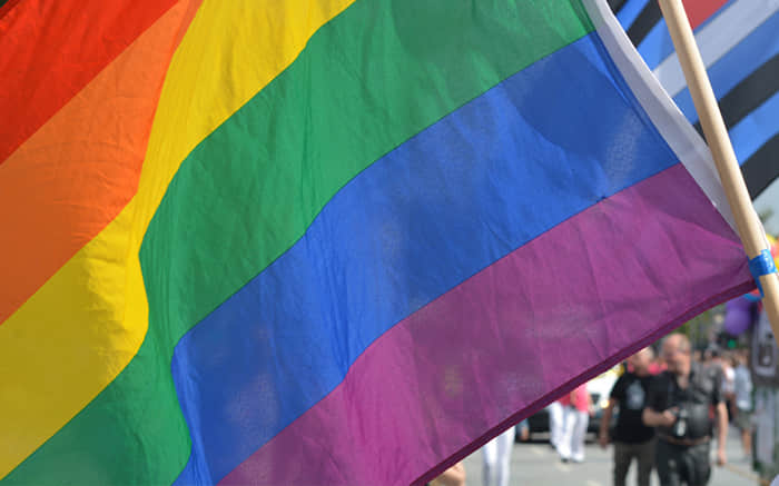 菲国官员无能发放疫情救难物资 政府改派LGBTQ团体担任运送工作-NICEOLO