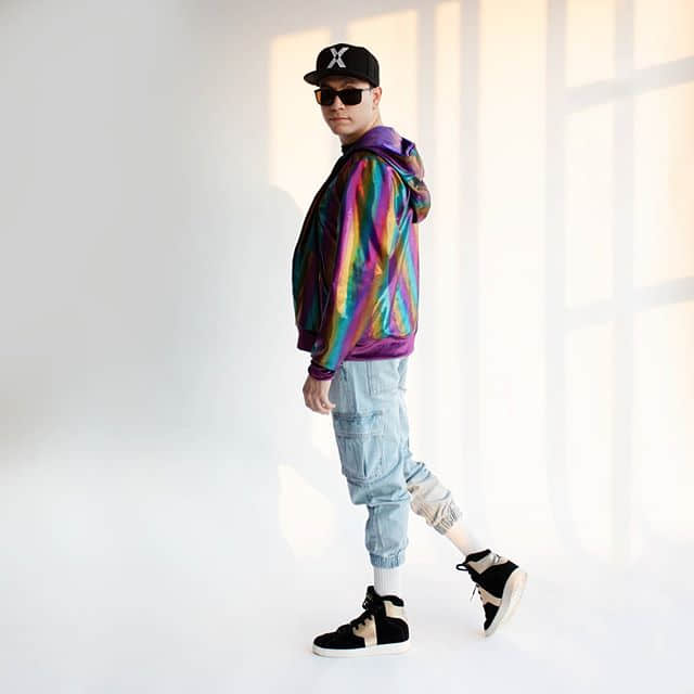 29岁墨西哥流行歌手公开出柜：我从未感到如此自在快乐-NICEOLO