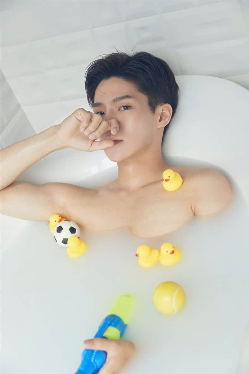BL剧男星入伍去 国民甜点陈廷轩写真「握枪」露出好身材 -3 BL剧男星入伍去 国民甜点陈廷轩写真「握枪」露出好身材-NICEOLO