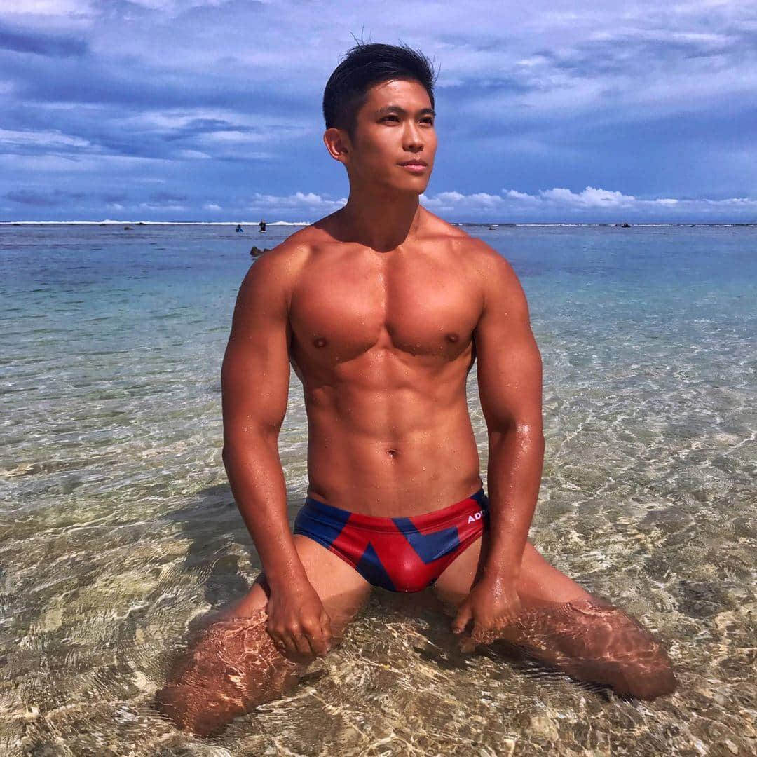 周一品肌肉｜以健身旅行为己任用身材笑容走遍世界的肌肉萌男孩：Leo Chiang-NICEOLO