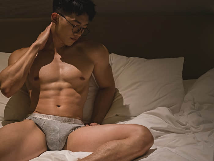 彩虹专访│无害帅脸加上饱满胸肌等于天菜性感工程师－小米-NICEOLO