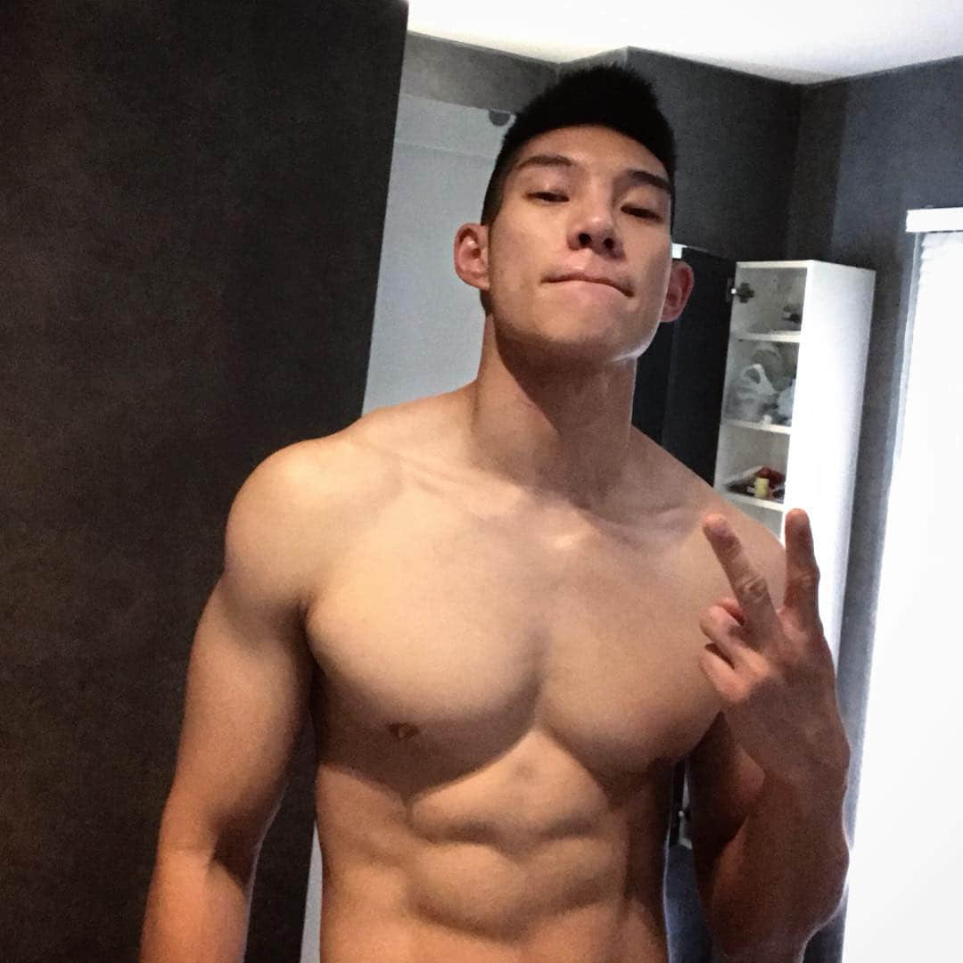 周六尝鲜肉｜网路疯传父子肌肉照泰性感让人全部都想要：Wynn Arnon-NICEOLO