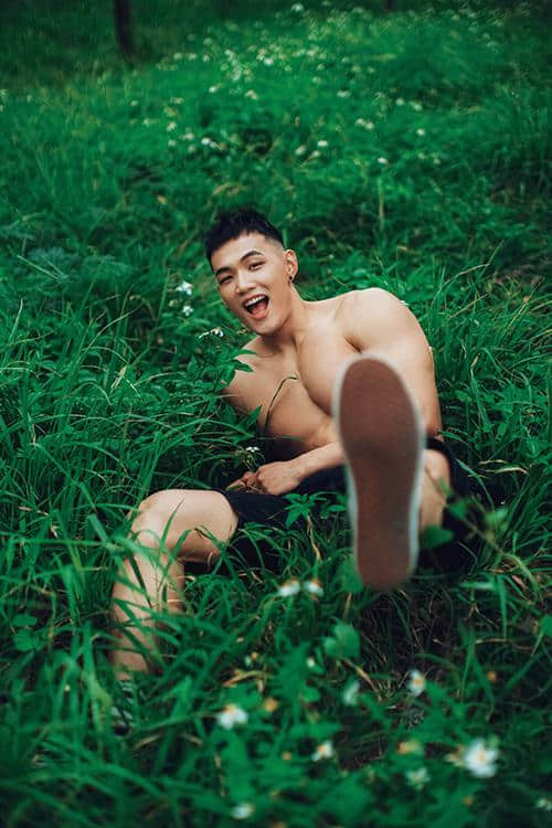 《Fantasy:黄欣元Alvin写真书》从体育生到健美教练,酷帅、阳光一次呈现-NICEOLO