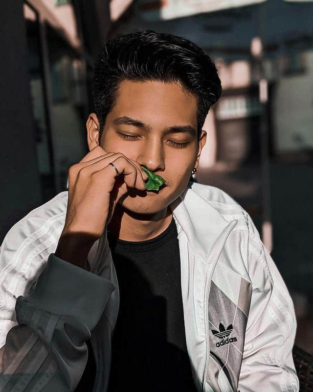 周六尝鲜肉|日系草食大眼萌帅!环游世界享受人生好时光:Jun-NICEOLO