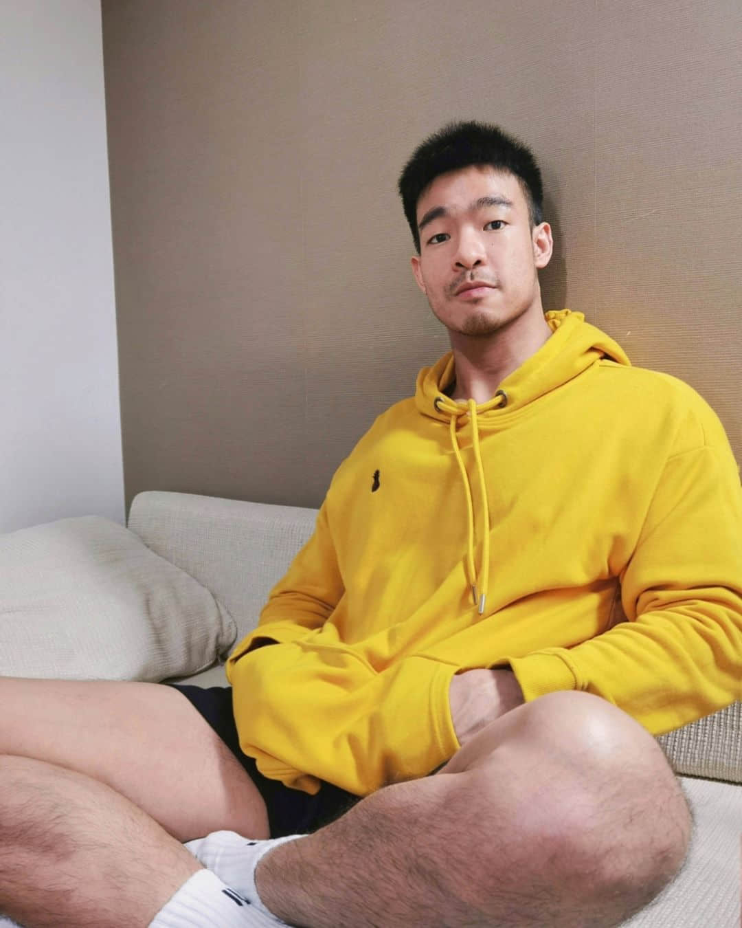 周一品肌肉｜粗壮犬系肌肉帅哥！超萌无辜眼神直接抱紧处理：Tour P.-NICEOLO