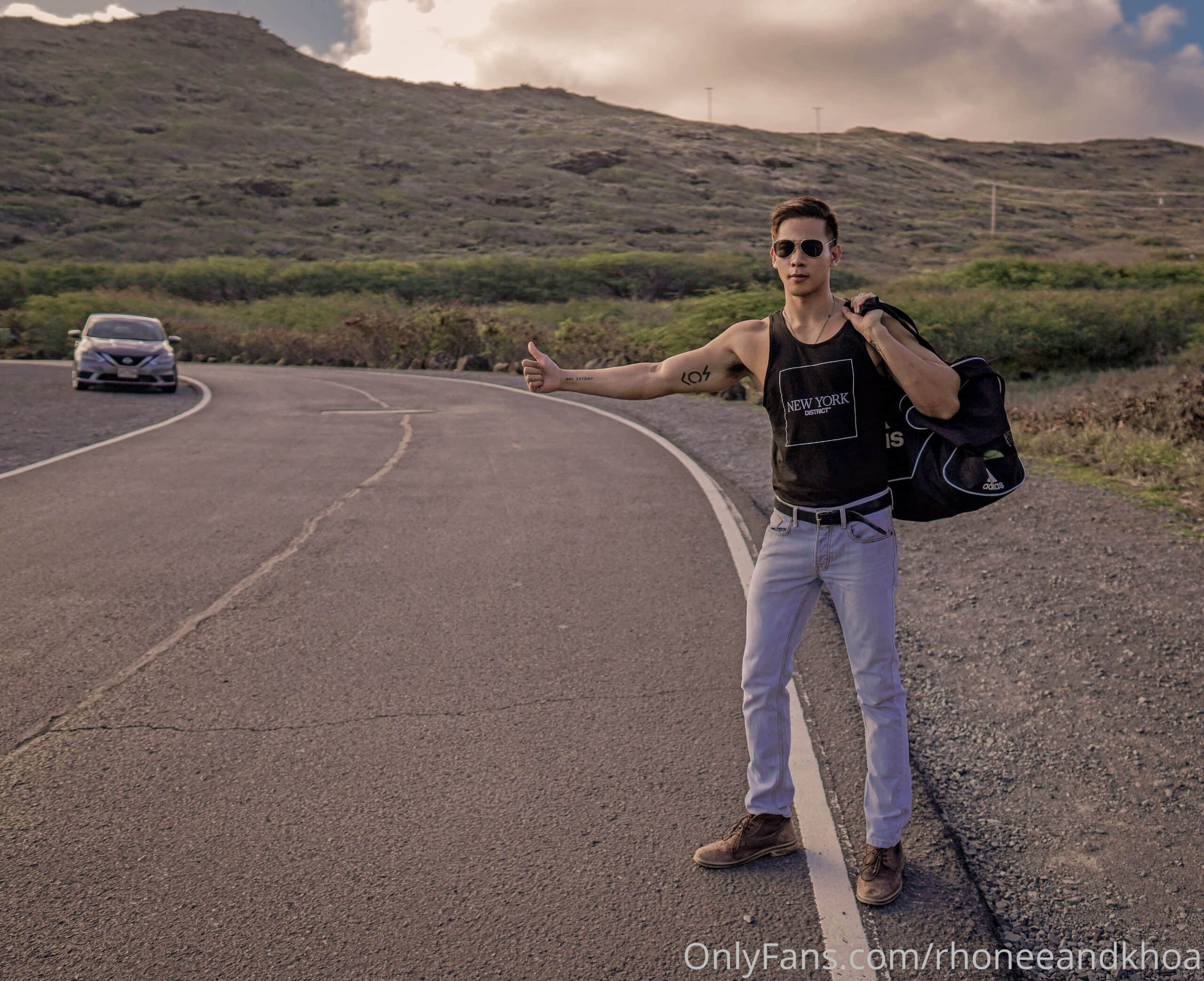 Hồ Vĩnh Khoa – Hitchhiker-NICEOLO
