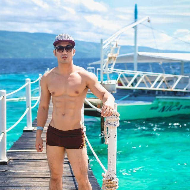 周六尝鲜肉|阳光、沙滩、大海!让泰国小鲜肉帮你抓住夏天翘起的尾巴:Adrian Roy Esmeris-NICEOLO