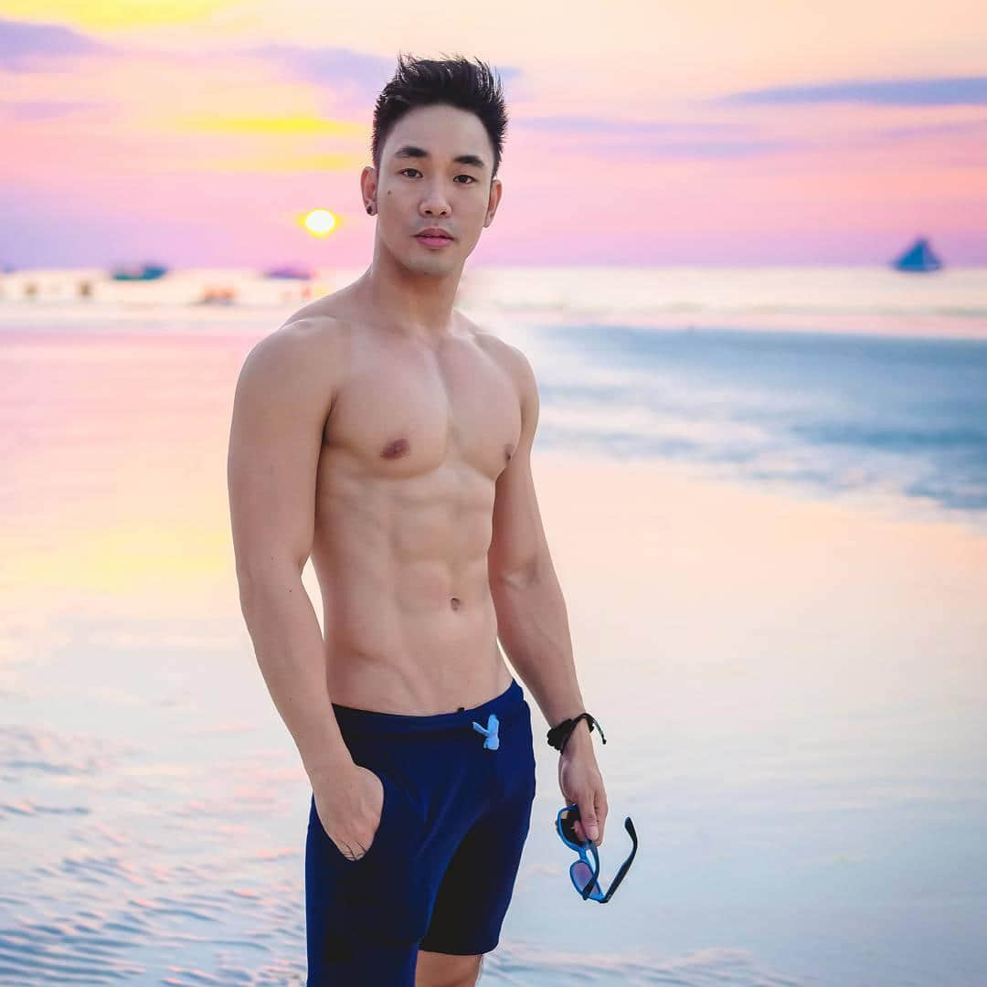 周六尝鲜肉|阳光、沙滩、大海!让泰国小鲜肉帮你抓住夏天翘起的尾巴:Adrian Roy Esmeris-NICEOLO