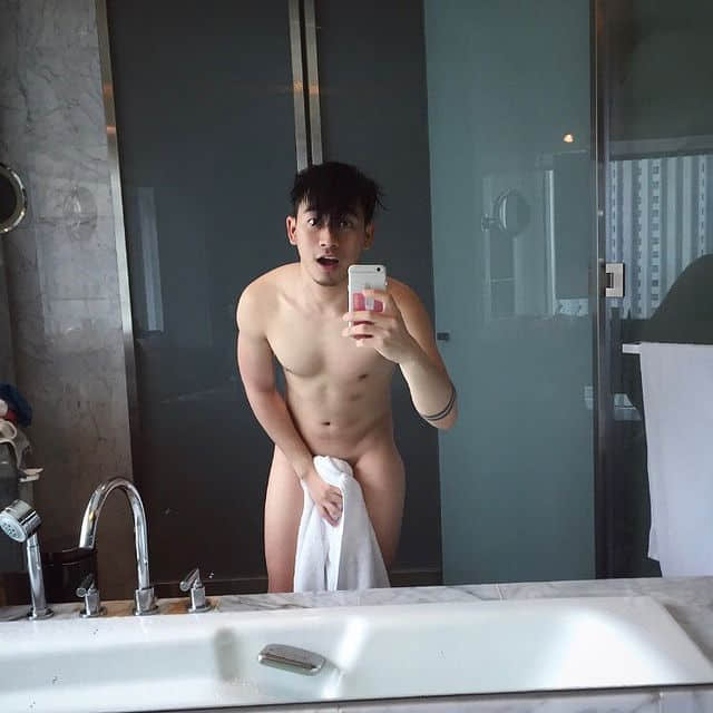 周六尝鲜肉｜超萌可爱越南帅哥！小胡渣配双眼皮让你内心幸福魔力转圈圈：Huy Huy-NICEOLO