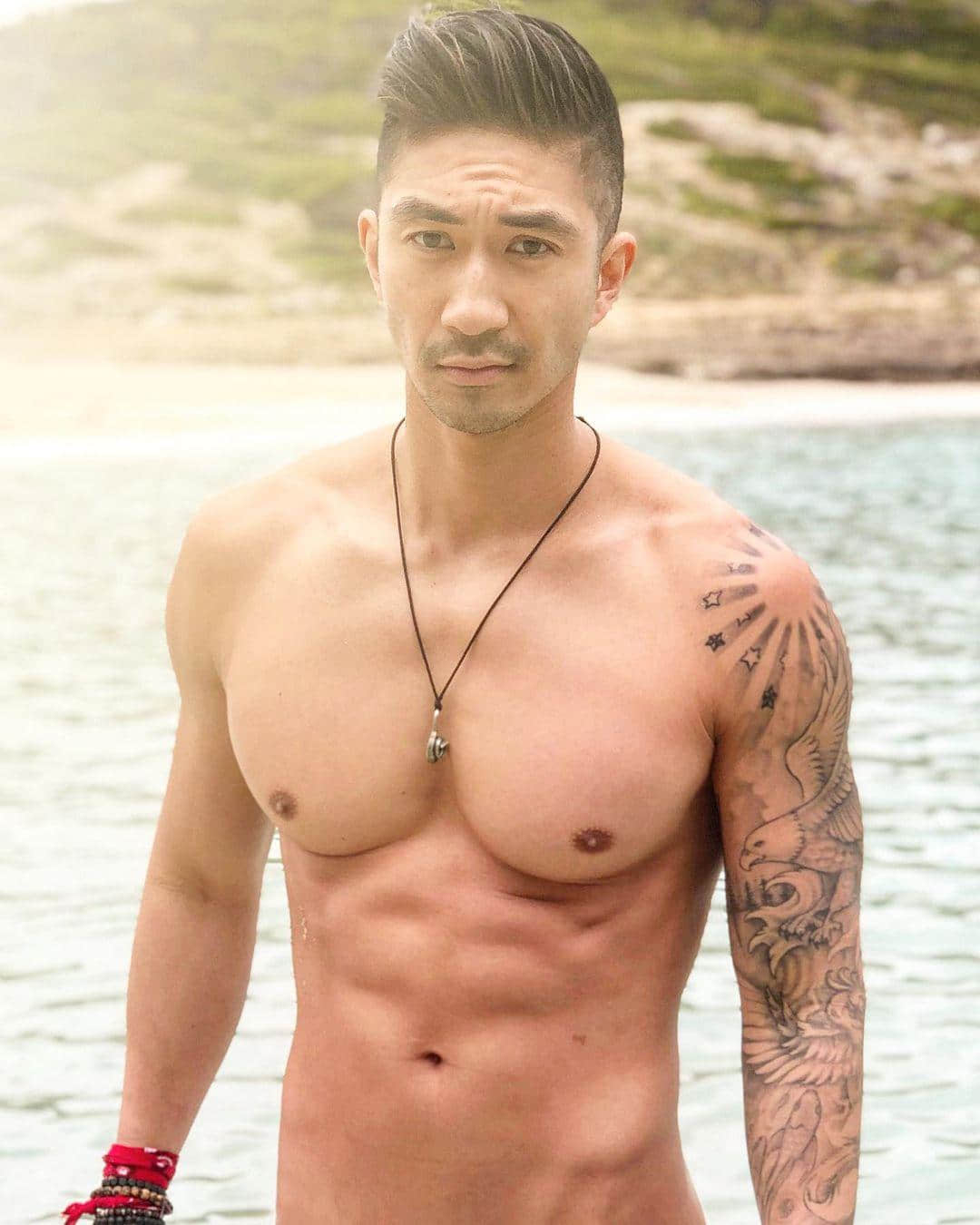 周一品肌肉|天菜帅大叔主厨上桌!精壮成熟男人味填饱肚子和心灵:Ronnie Woo-NICEOLO