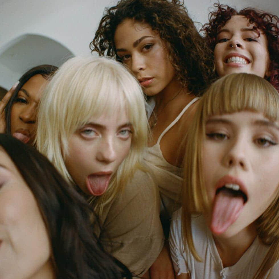 Billie Eilish 终于出声回应骄傲月出柜钓鱼文：我的性向是我自己的事-NICEOLO