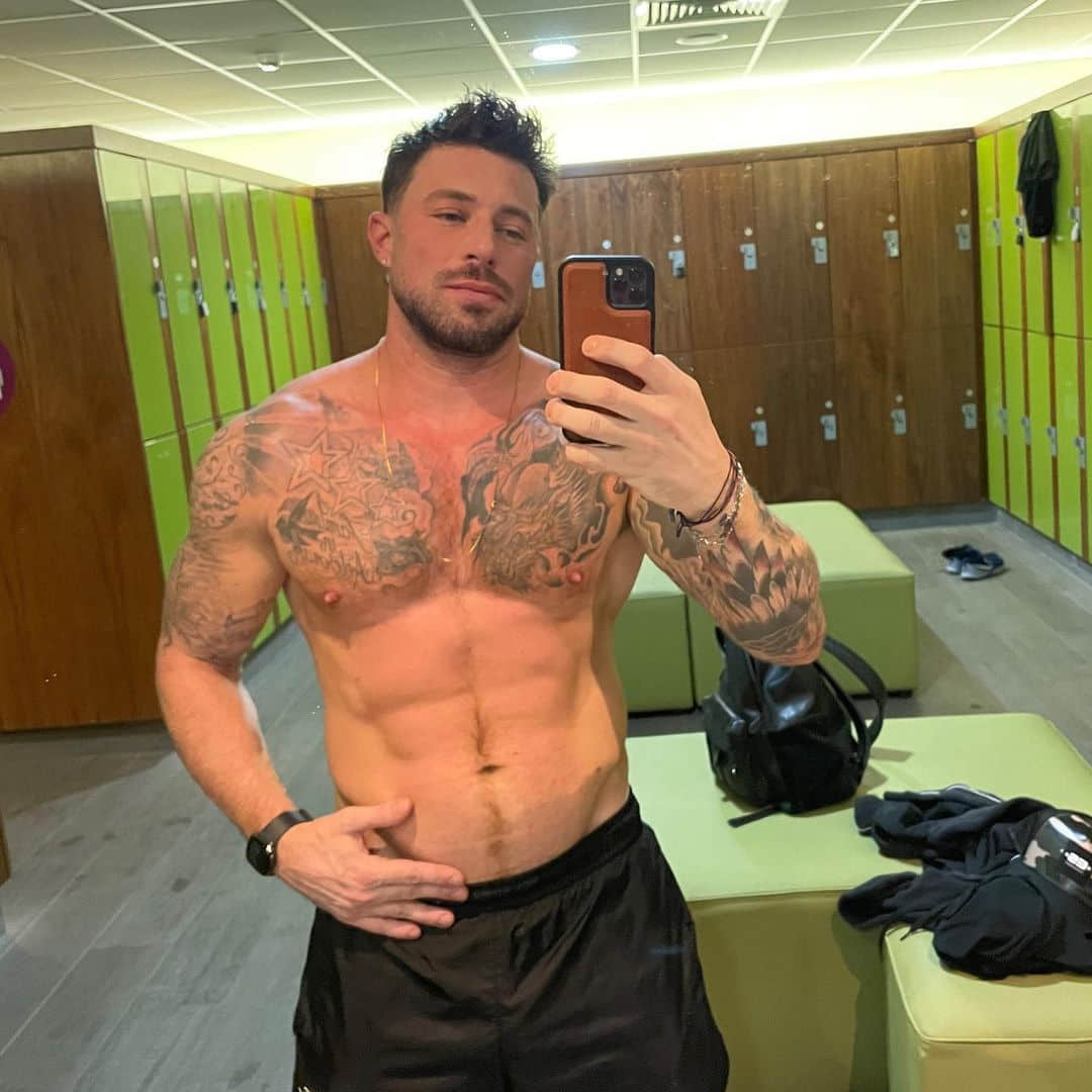 身材曾走钟的天菜男团歌手 Duncan James 大吐身体焦虑:作为男同志我常觉得身材不够好-NICEOLO