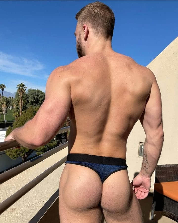 Grindr政策再松绑 蜜桃弹出大解放 快放上你最性感的辣照！-NICEOLO
