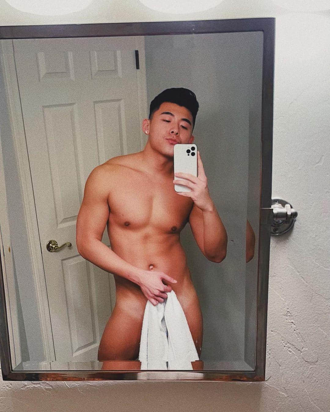 周六尝鲜肉|攻受兼备的犬样辣肌:Jason-NICEOLO