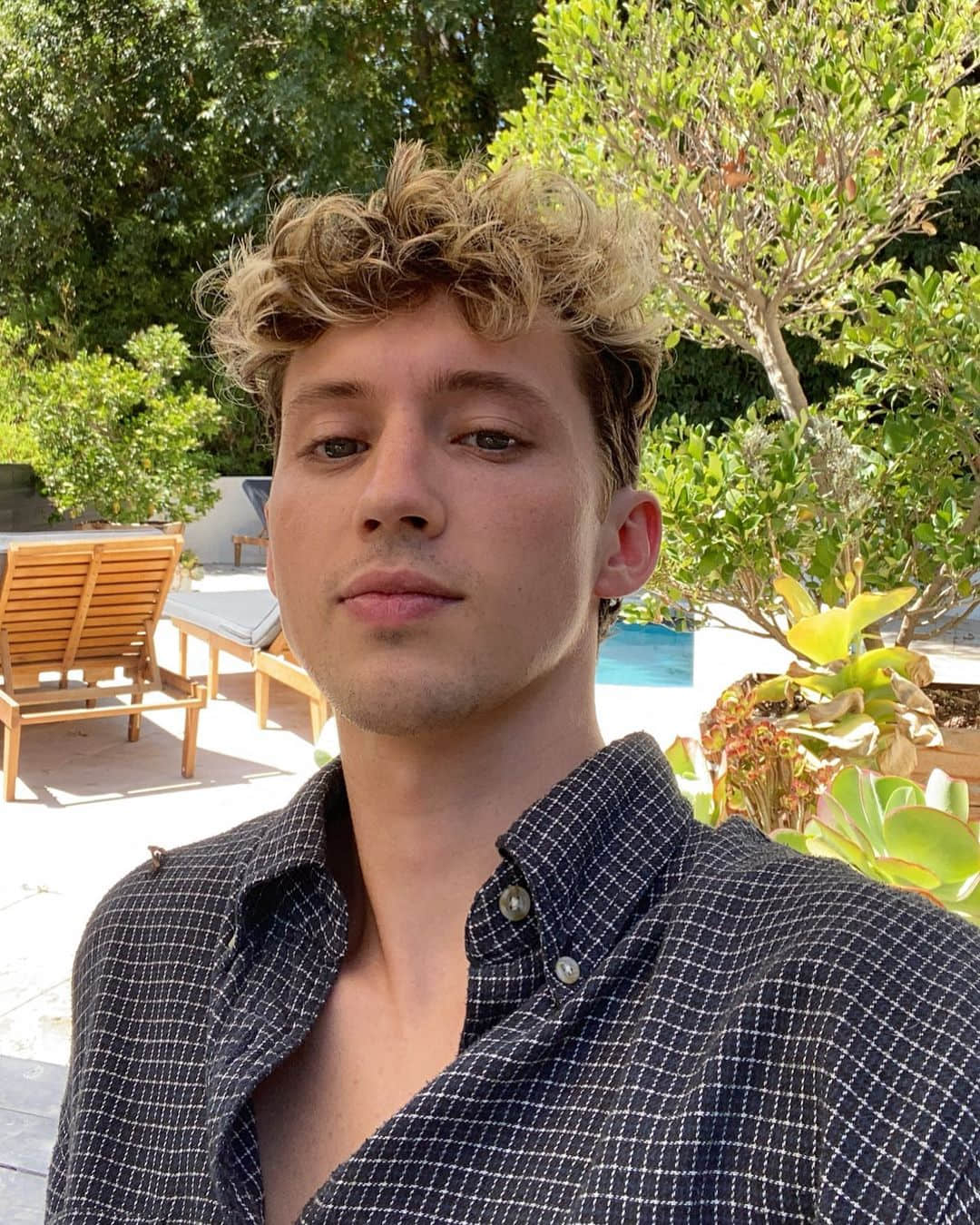 同志鲜肉歌手 Troye Sivan 确定出演潮男蓝调歌手 The Weeknd 监制影集《The Idol》-NICEOLO
