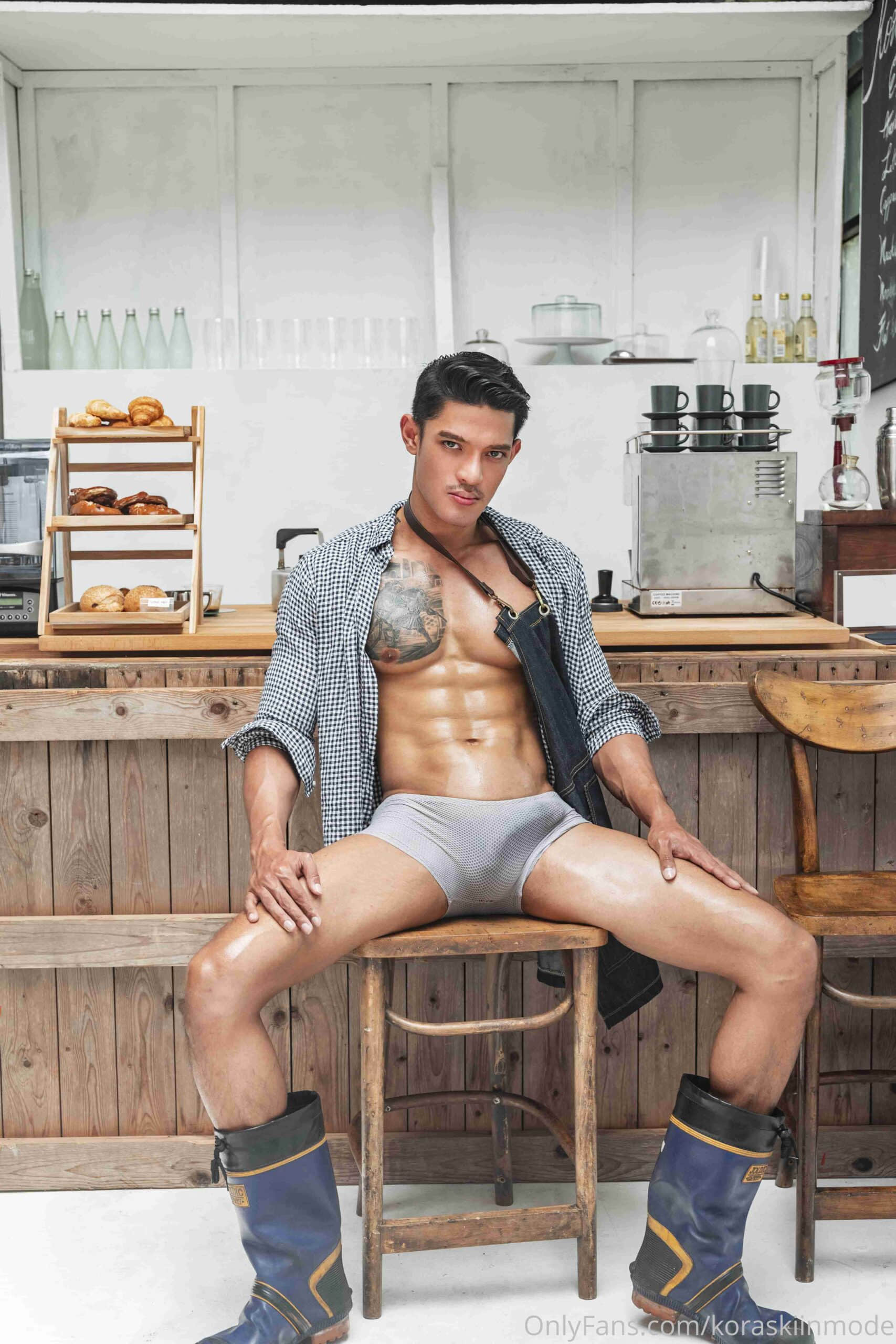 Kora SkiinMode Collection | Naked Barista Htoo Ant Lwin (ebook + cum video)-NICEOLO