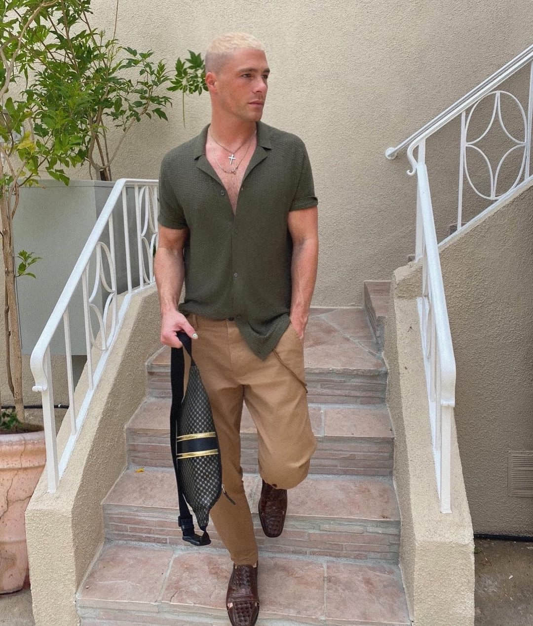 Colton Haynes 大爆好莱坞黑暗面！ 「想要机会？你得衣衫不整地送文件！」-NICEOLO