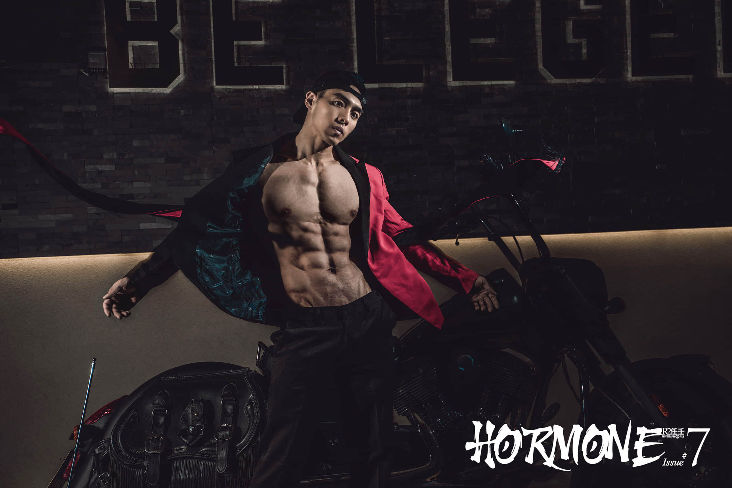 HORMONE Issue 7 人间绝色 肌肉型男(精选大图包 + video)-NICEOLO