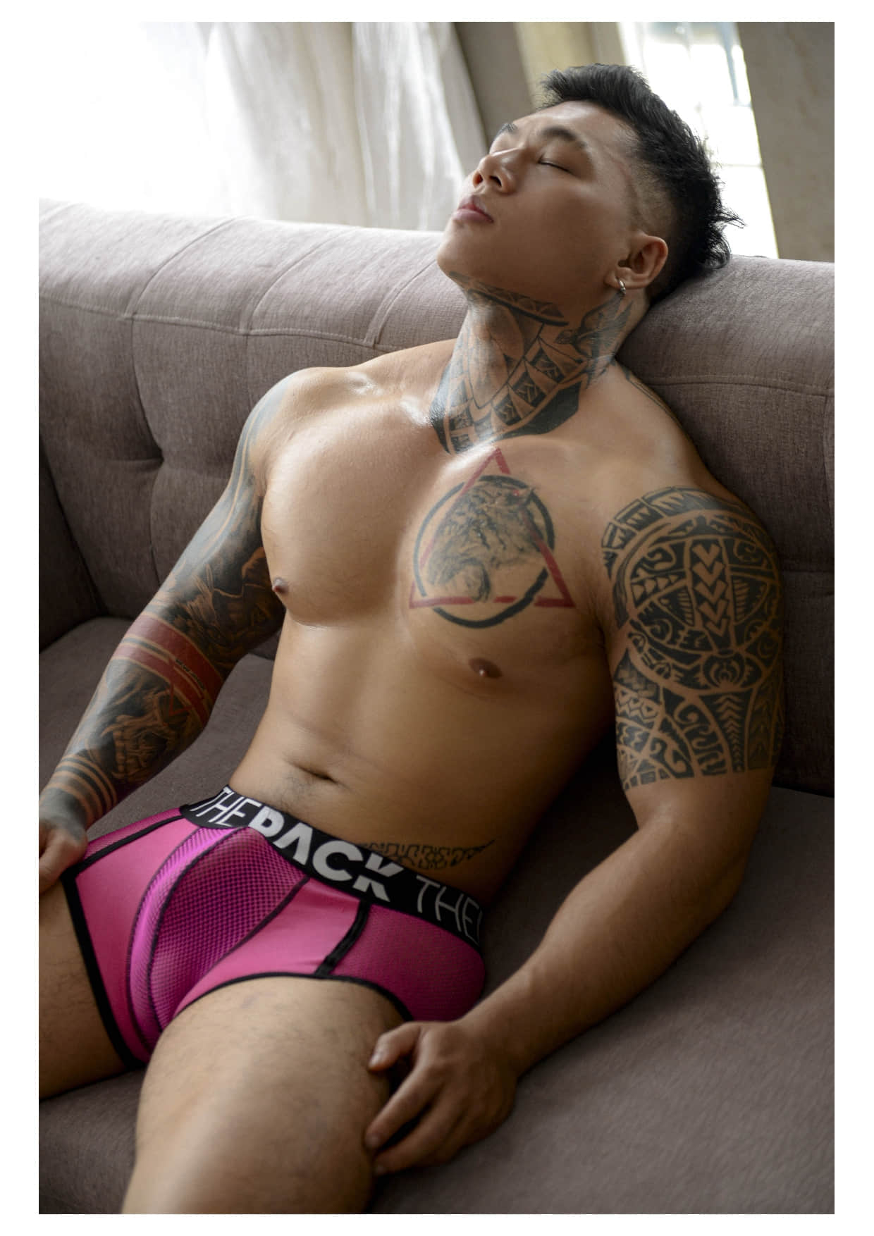 GU vol.01 Pinky | Nguyen Quoc Huy-NICEOLO