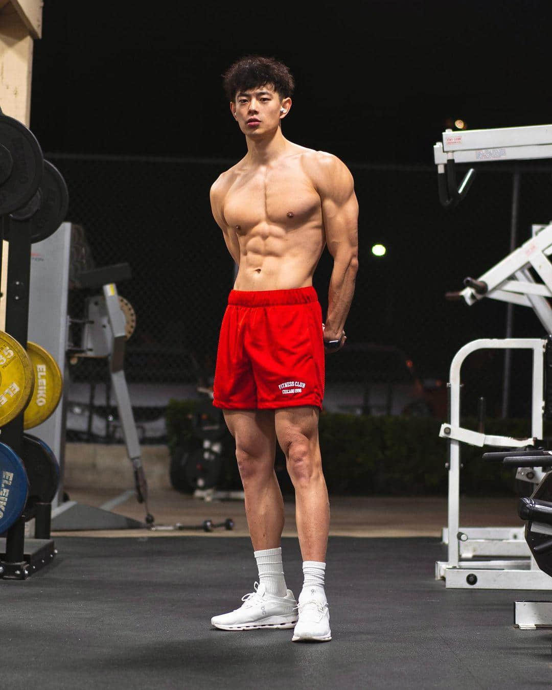 週一品肌肉|高挑又緊實!讓你流水又消脂的健身網紅:Shuai Li-NICEOLO