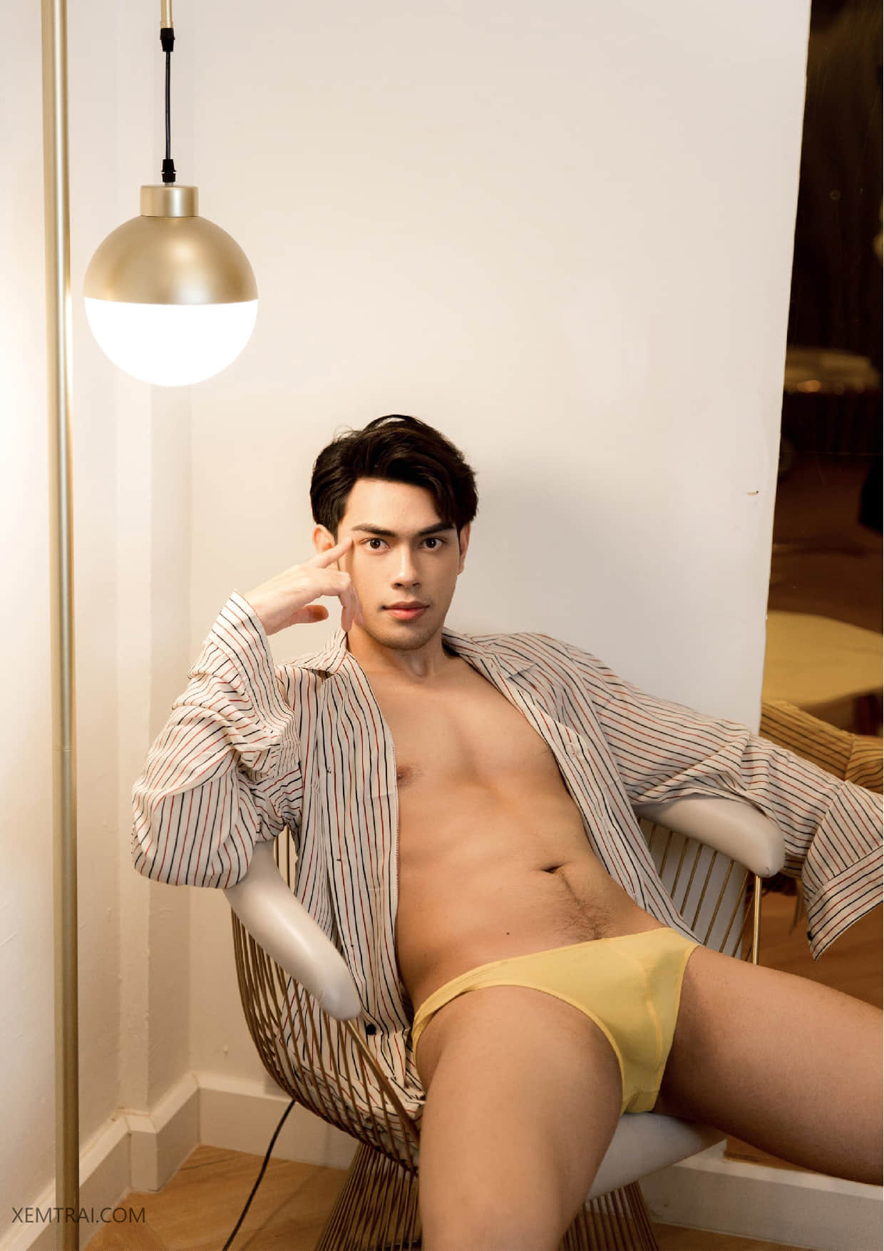 Self Photobook vol.15 | Nukul Pisnok (ebook + video)-NICEOLO