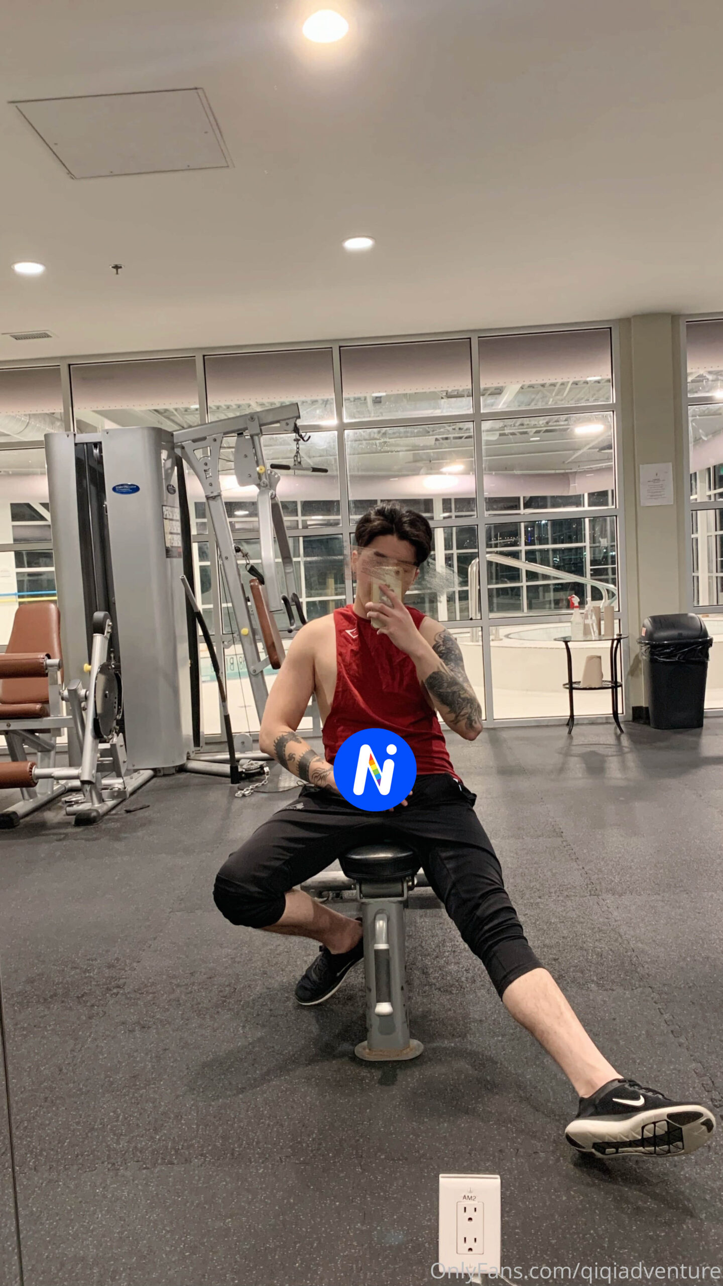 祺 OnlyFans 私密集-NICEOLO
