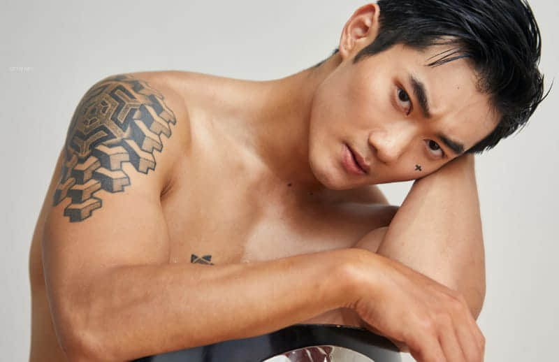AWESOME MEN NO.19 HONG-NICEOLO