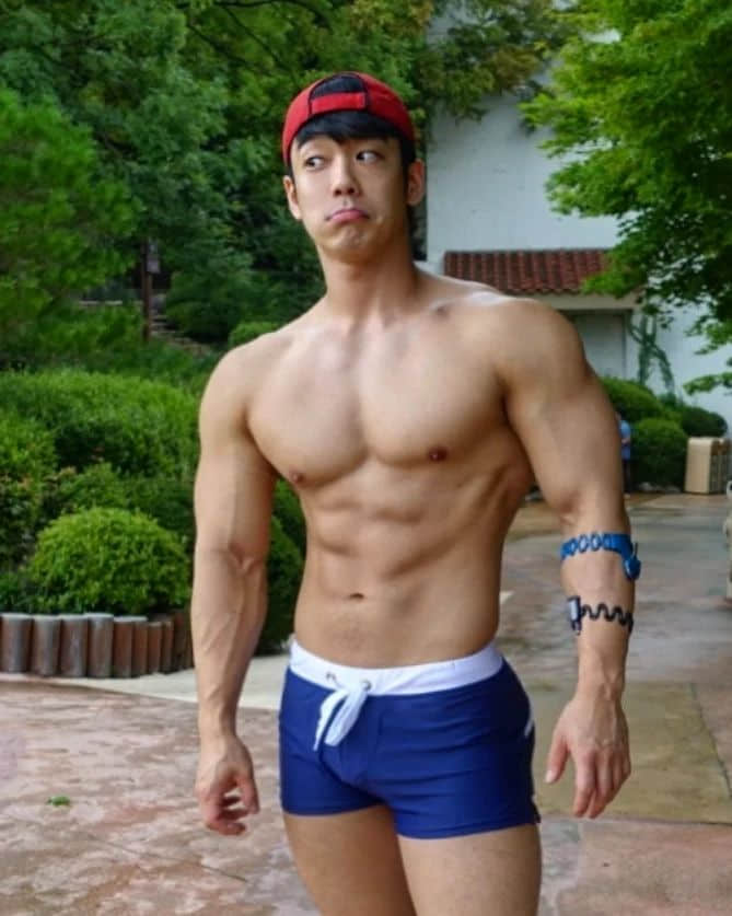 週一品肌肉|動物相帥哥! 撅嘴賣萌的肌肉歐巴:CHEOL-NICEOLO