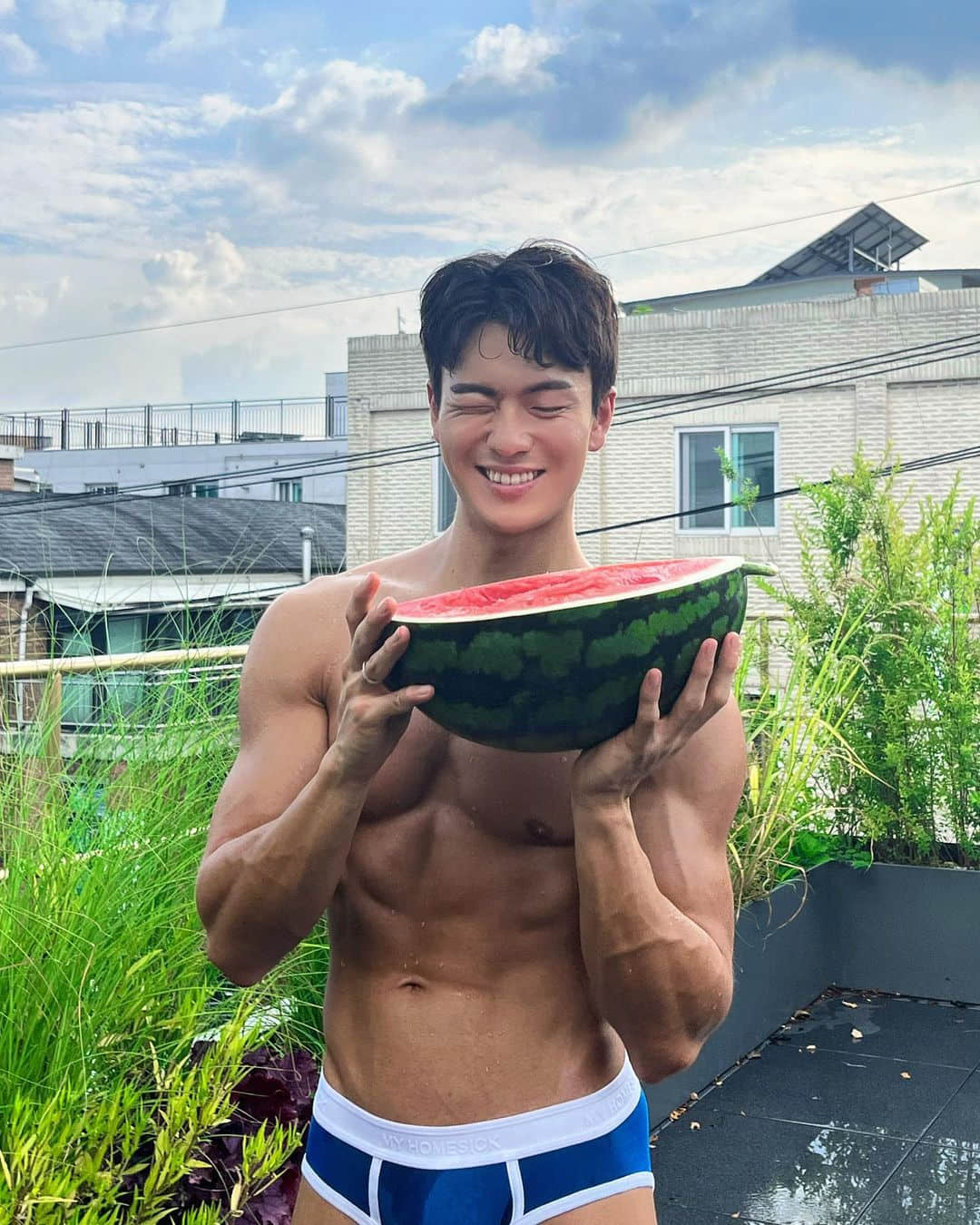 週一品肌肉|喜歡毛小孩的暖男大加分! 愛健身的準獸醫:林奎英-NICEOLO