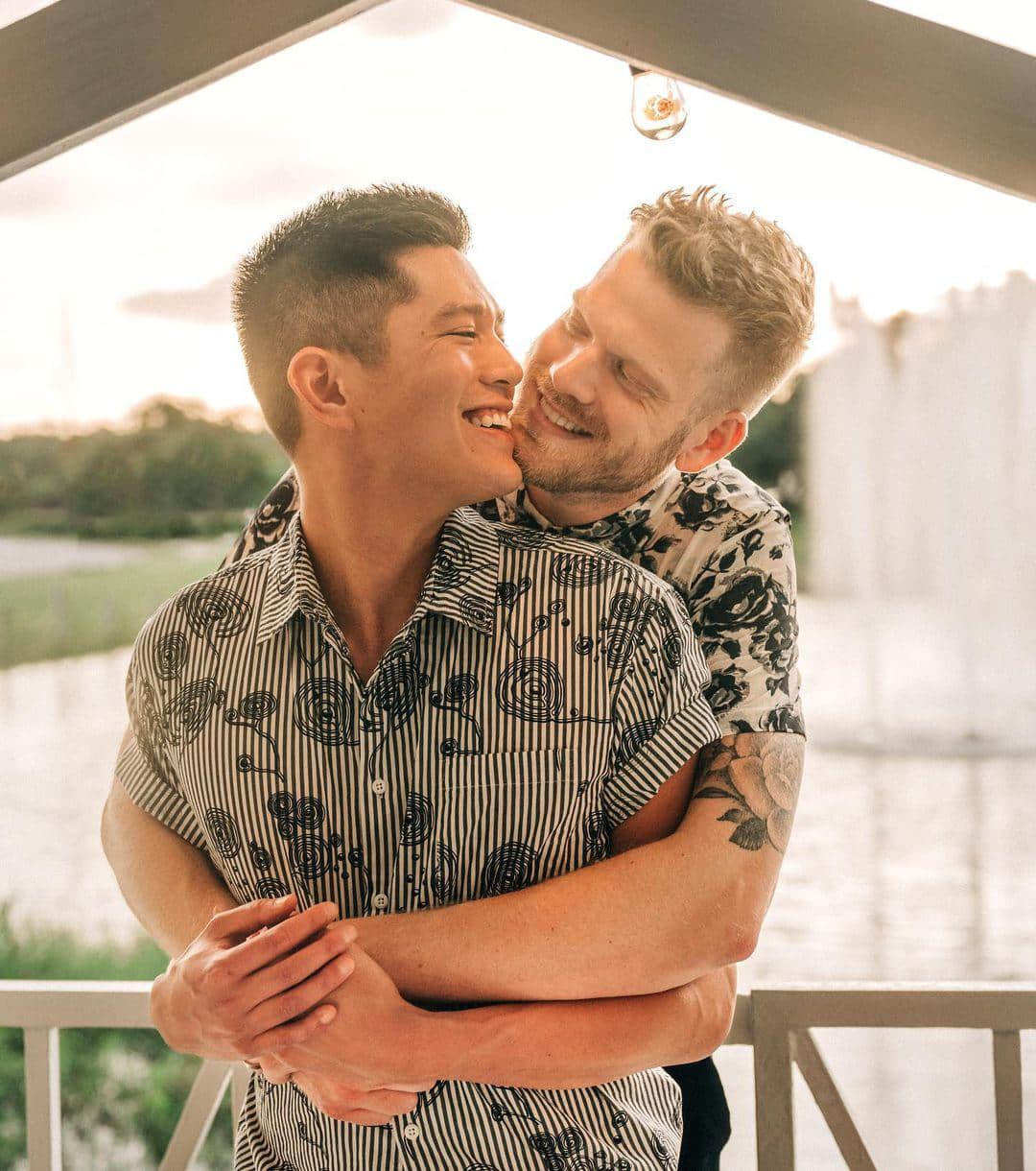 葛萊美獎得主 Pentatonix 美聲帥哥向男友求婚:「他說好!」-NICEOLO