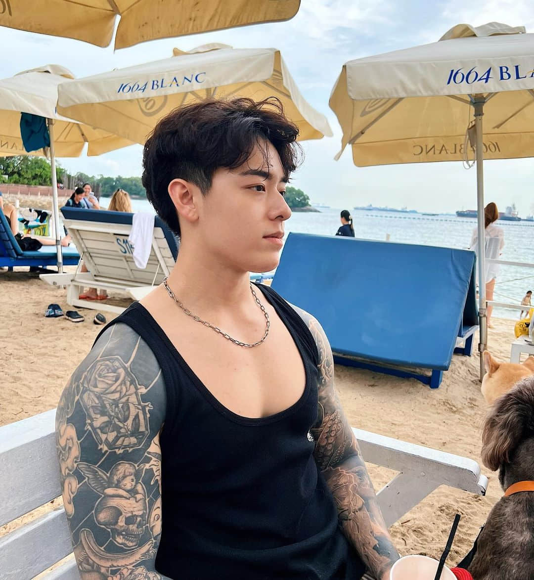 Titus Low 因重返 OnlyFans 被判入獄:「這種禁令持續下去是很不公平的。」-NICEOLO