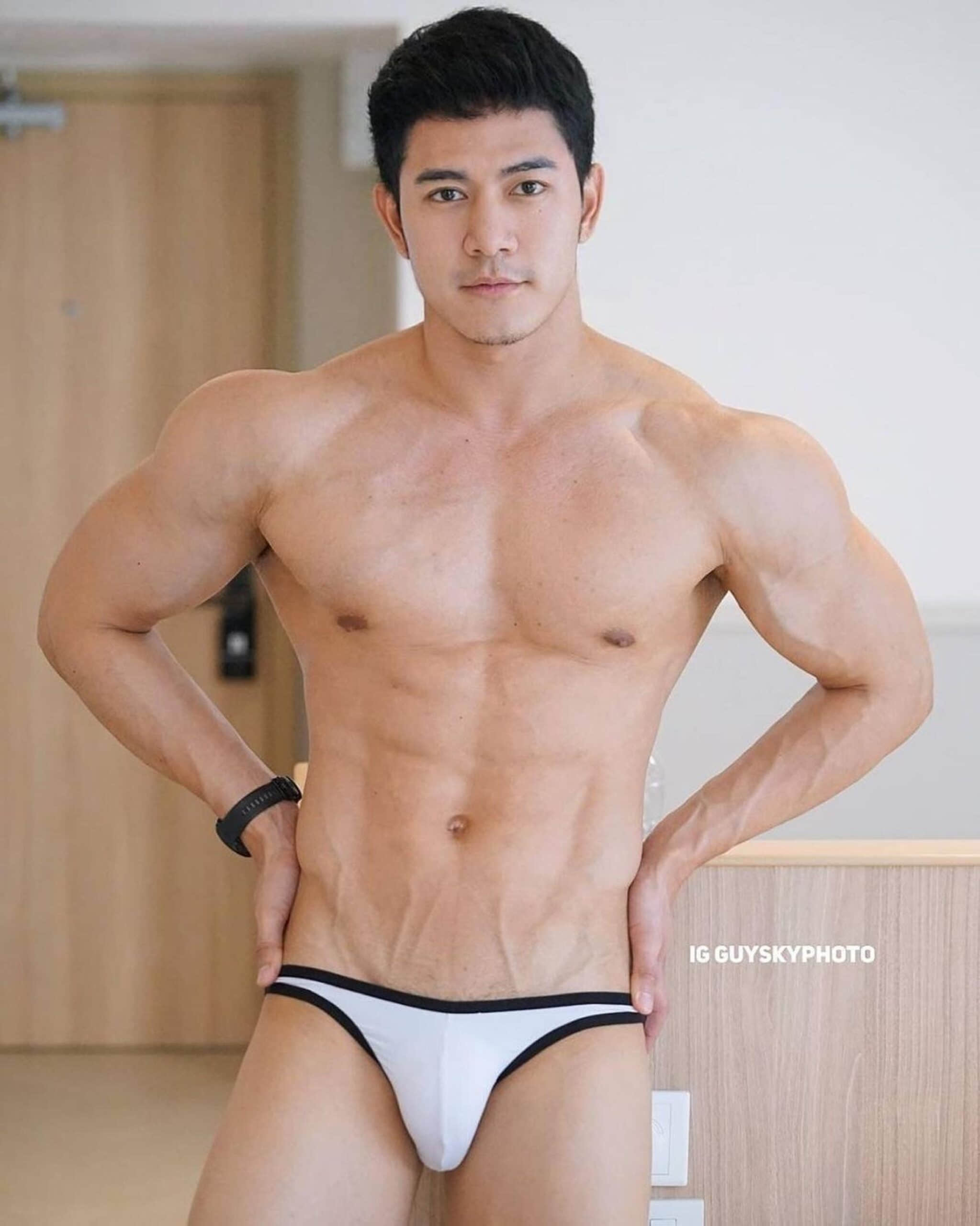 週一品肌肉|「Himbo」型帥哥! 給你滿滿安全感的憨厚肌肉男:Wattana-NICEOLO