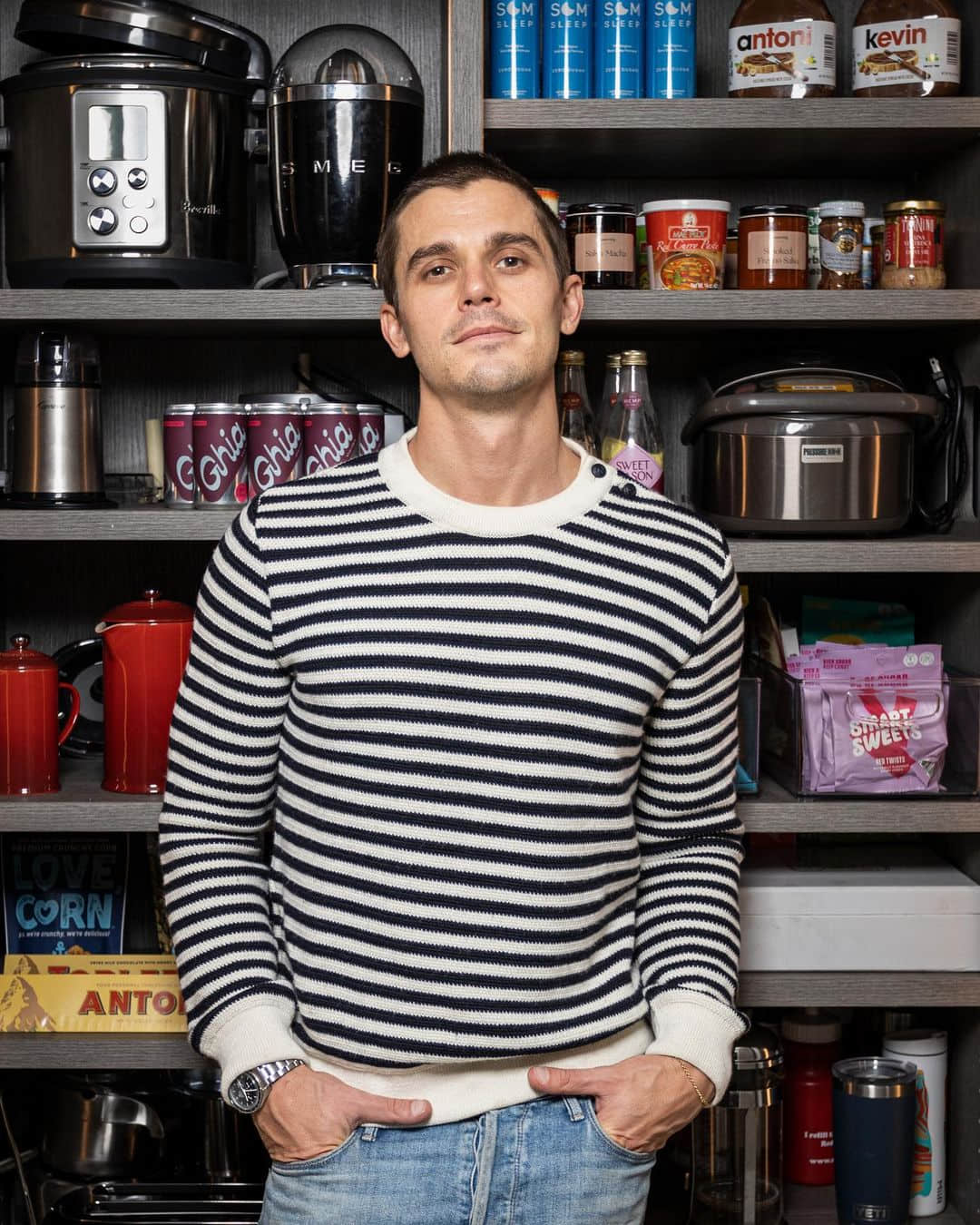 《酷男的異想世界》美食家 Antoni Porowski 低調暗示好事近: 「希望結婚照不要太模糊!」-NICEOLO