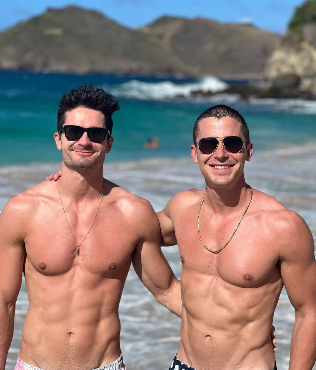《酷男的異想世界》美食家 Antoni Porowski 低調暗示好事近: 「希望結婚照不要太模糊!」-NICEOLO
