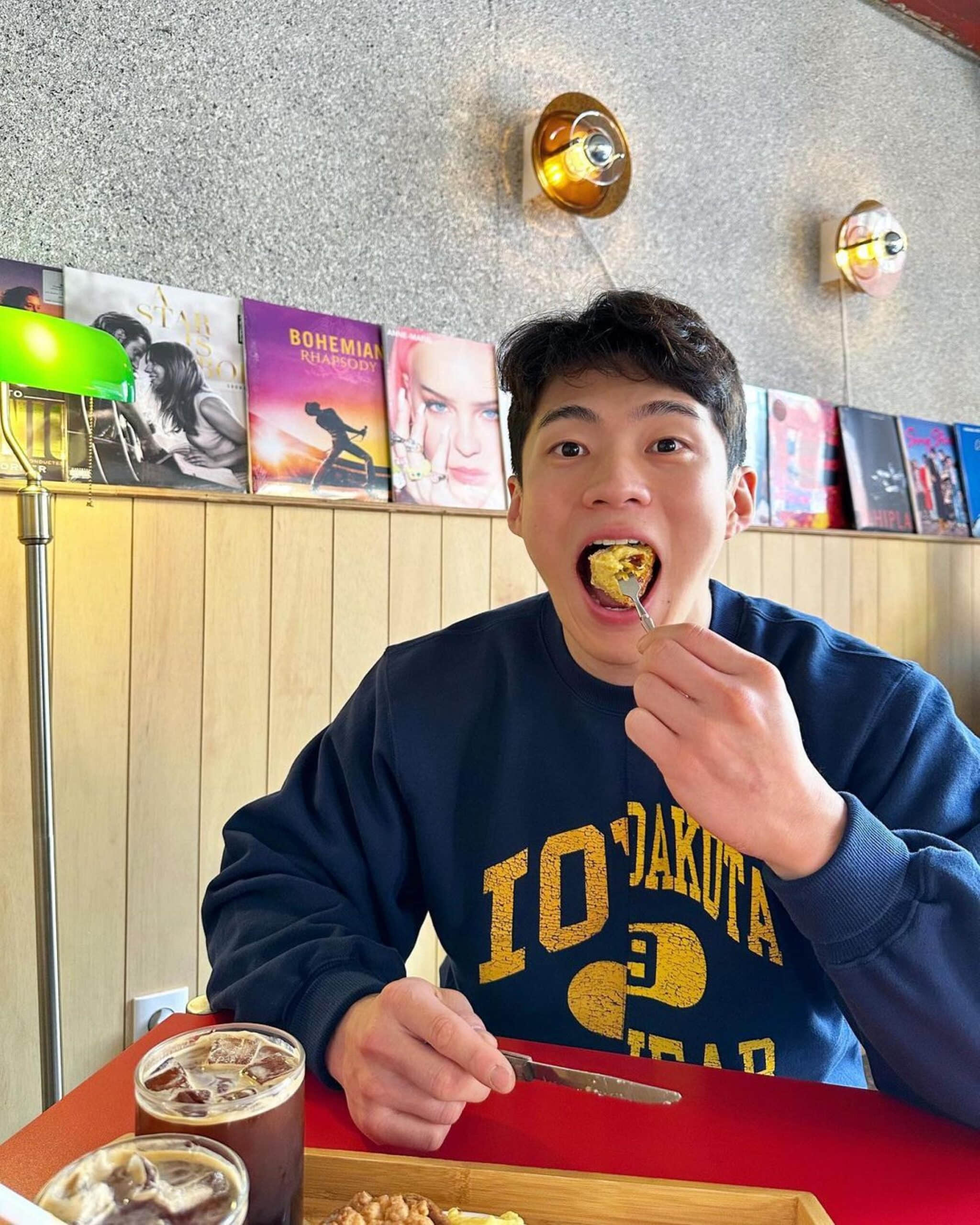 週六嚐鮮肉|帶你看看內褲模特的工作 Vlog!無害感笑顏的肌肉歐巴:Bong-NICEOLO