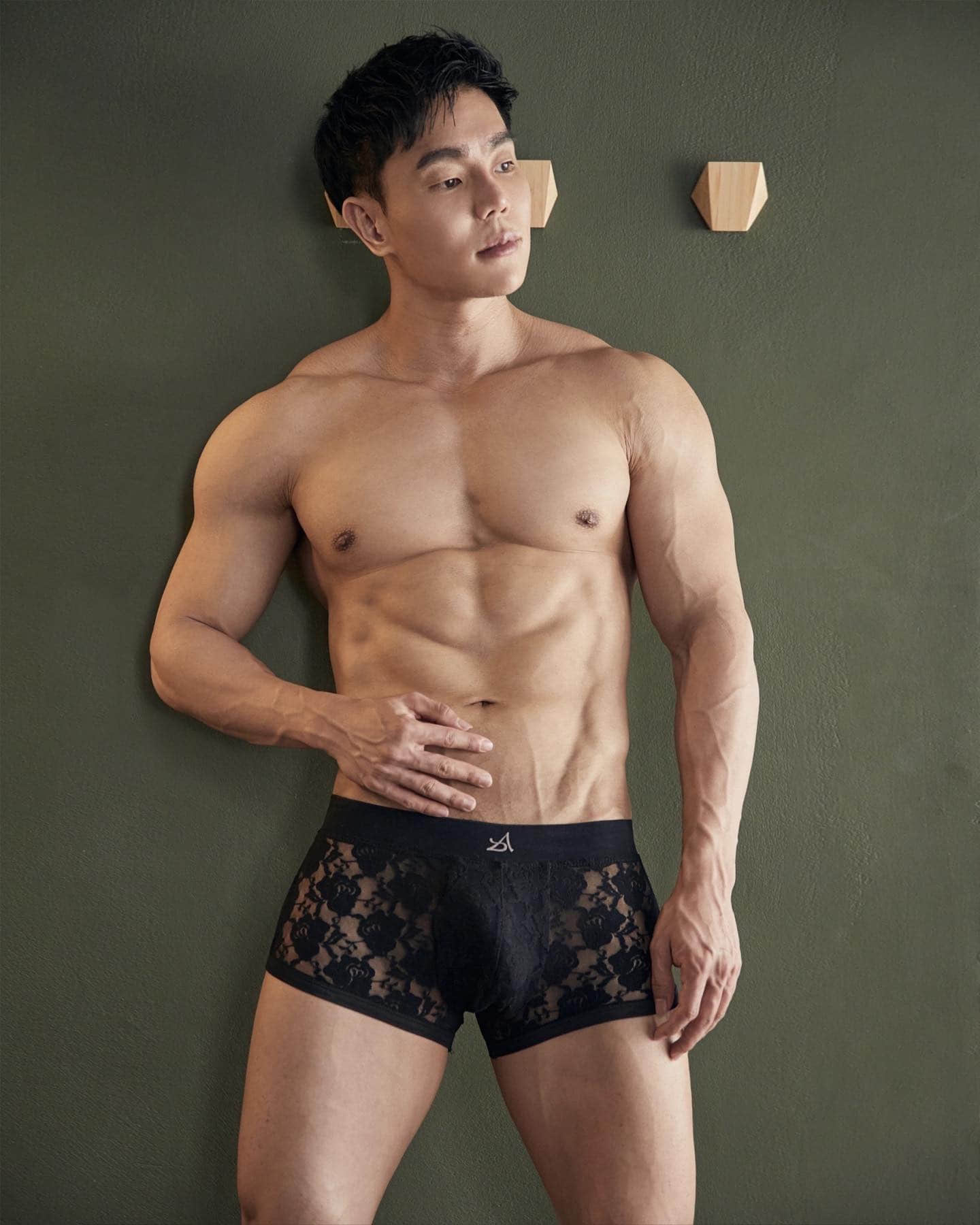 週六嚐鮮肉|想與你擁有共同語言! 勤學中文的泰國寫真男模:吳文泉-NICEOLO