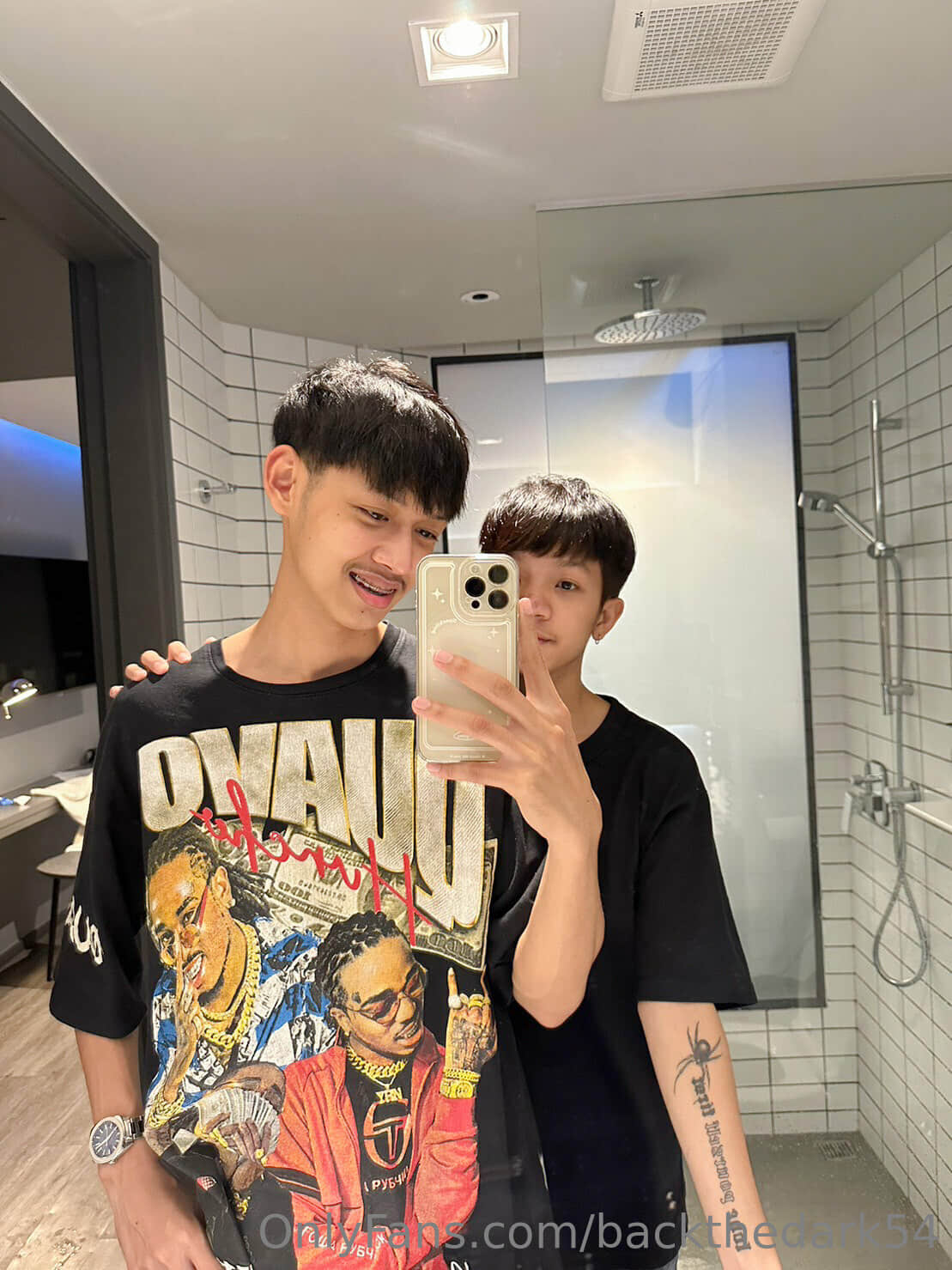 BACK 🦈 OF-NICEOLO