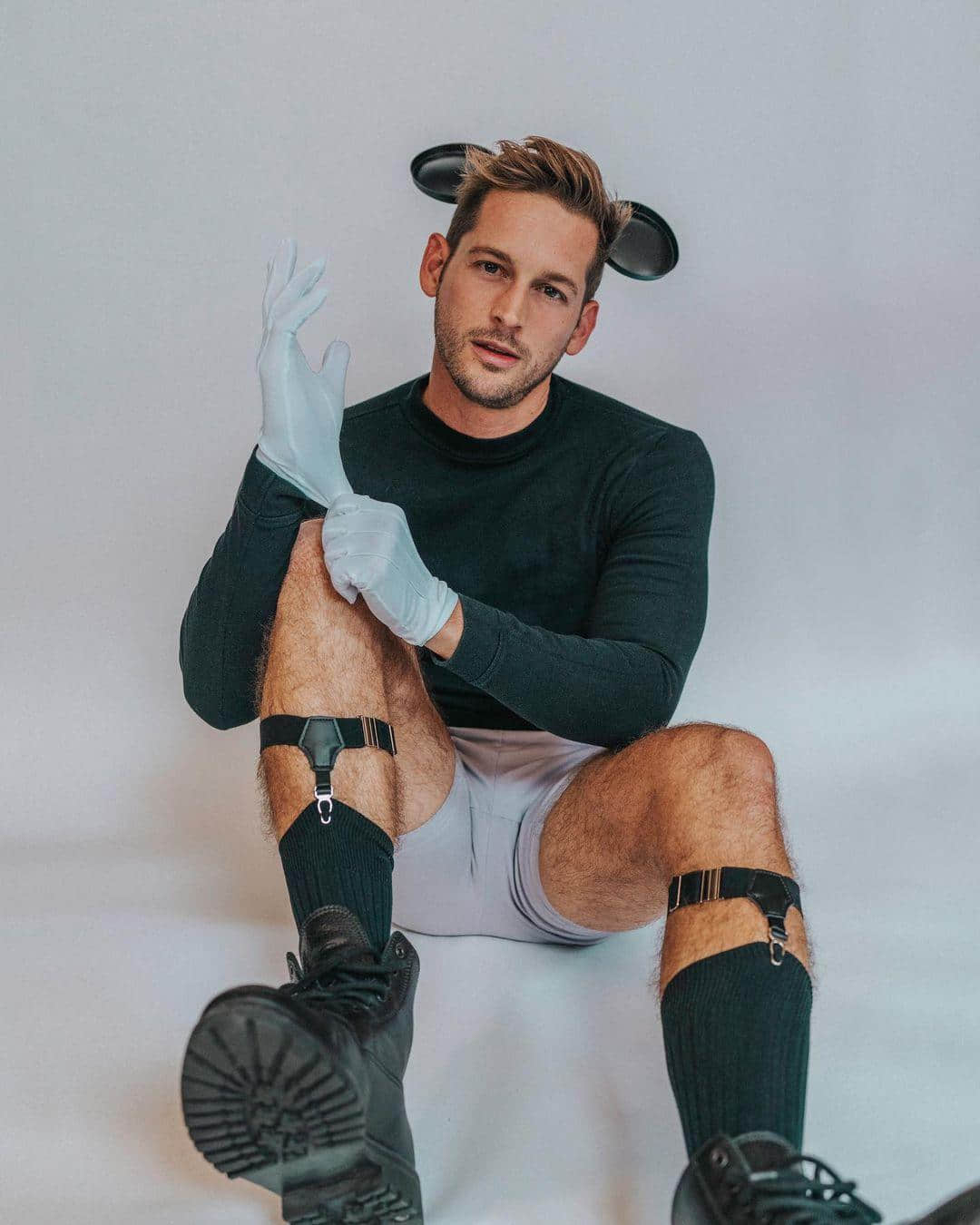 週六嚐鮮肉|開箱內褲男模的大包秘密! 同志導演:Max Emerson-NICEOLO