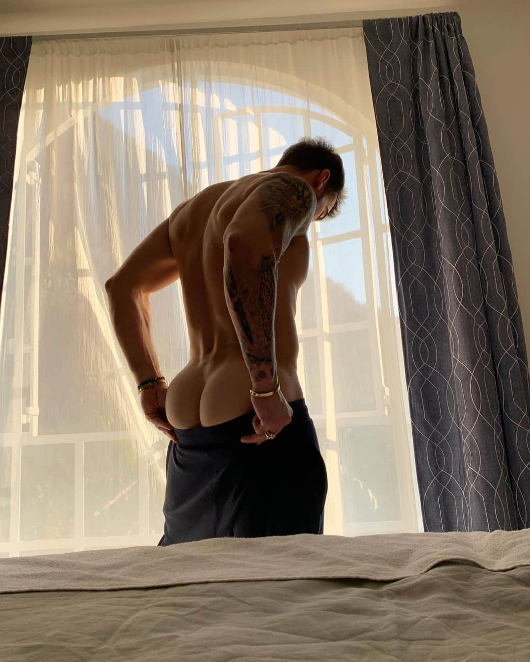 墨西哥電視劇小生下戲兼職 OnlyFans 秀大包!-NICEOLO