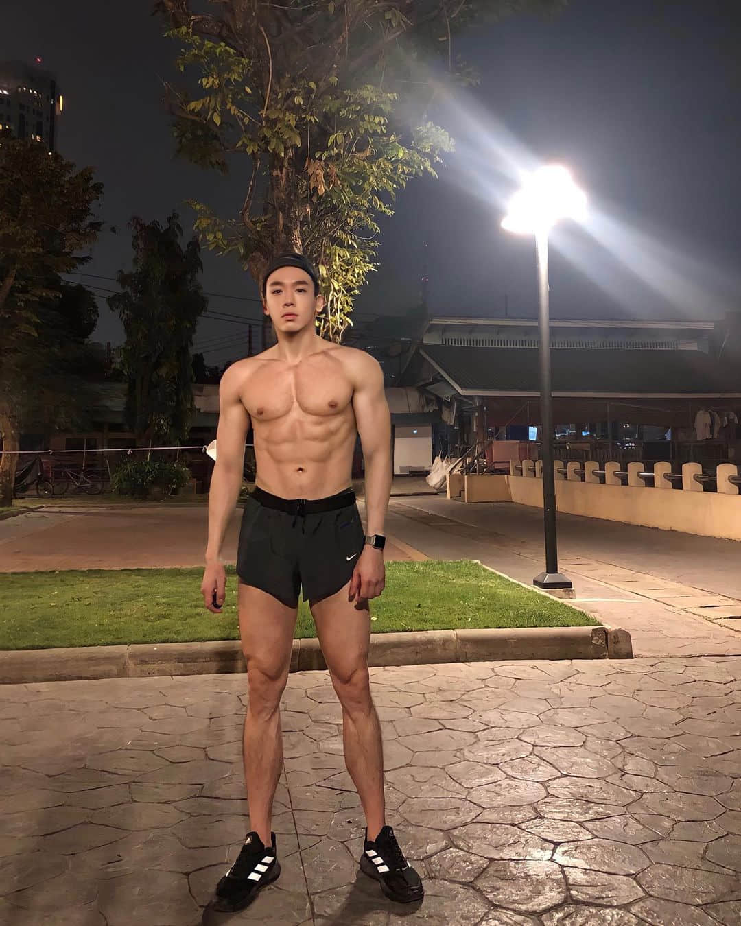 週六嚐鮮肉|白皙鮮嫩的泰式椰奶肌:pete-NICEOLO