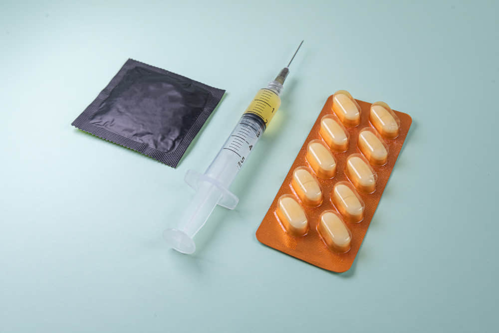 舌吻也會傳播淋病！？ 澳學者：應更新防疫指南-NICEOLO